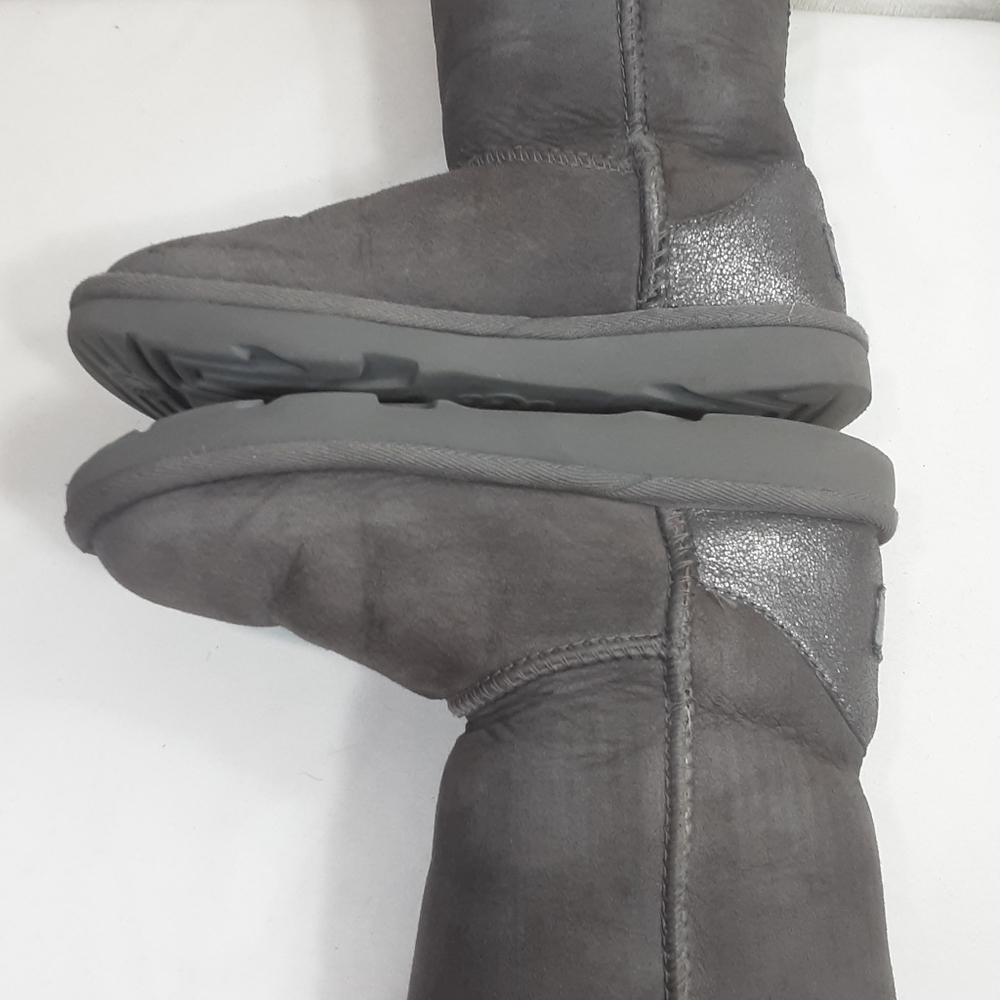 UGG Kids Classic Short Boots in Gray - Picture 2 of 12